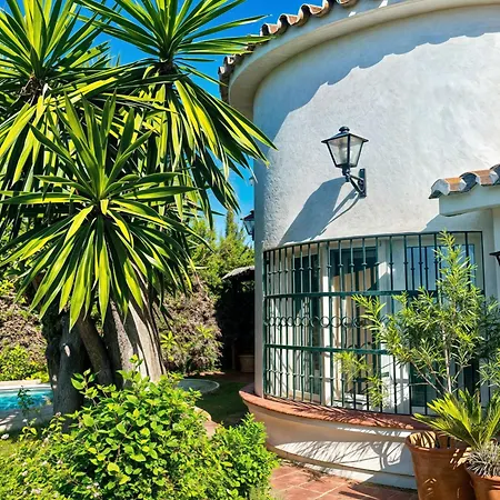 Alfredo - Private Pool Next To The * Estepona