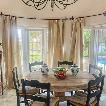 Alfredo - Private Pool Next To The * Estepona